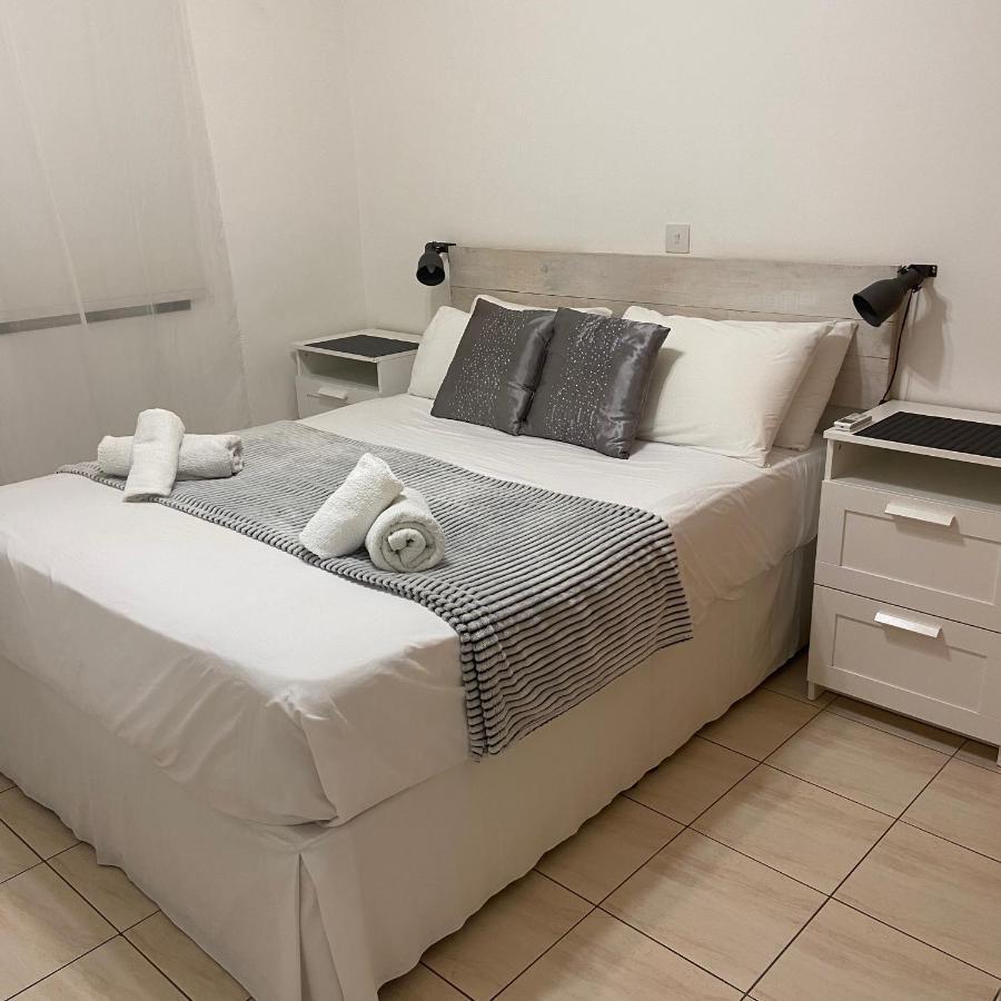 1 bedroom garden flat, sleeps 4 Paphos Exterior foto
