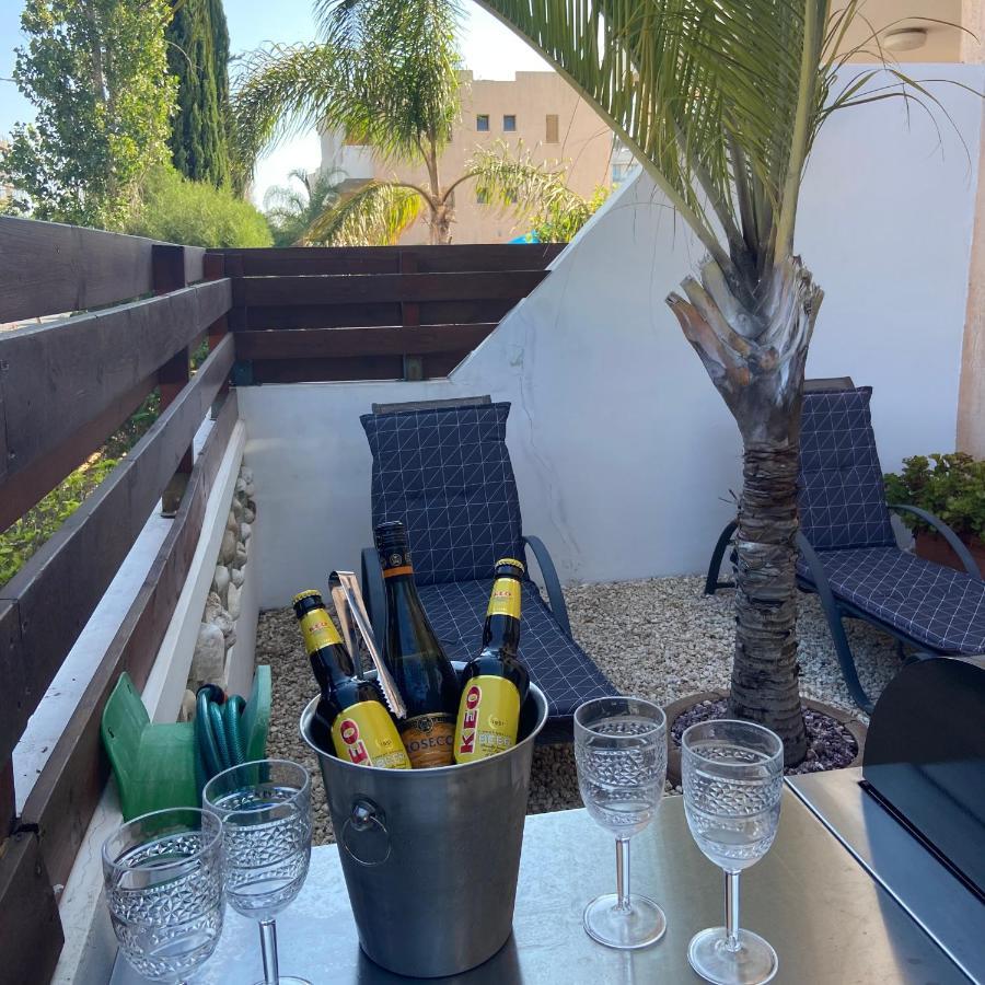 1 bedroom garden flat, sleeps 4 Paphos Exterior foto